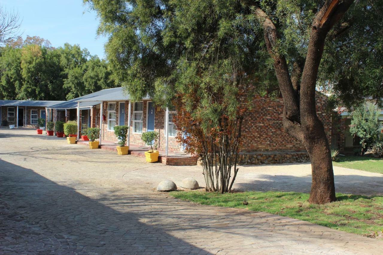 Opstal Guestfarm Hotel Potchefstroom Exterior foto